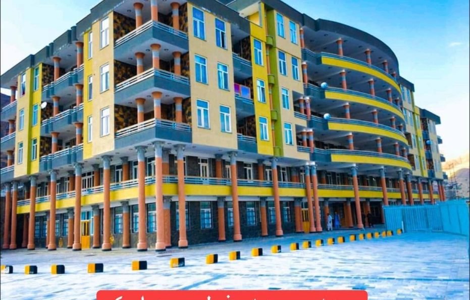 The Bam-e Dunya Hotel at the Top of the World