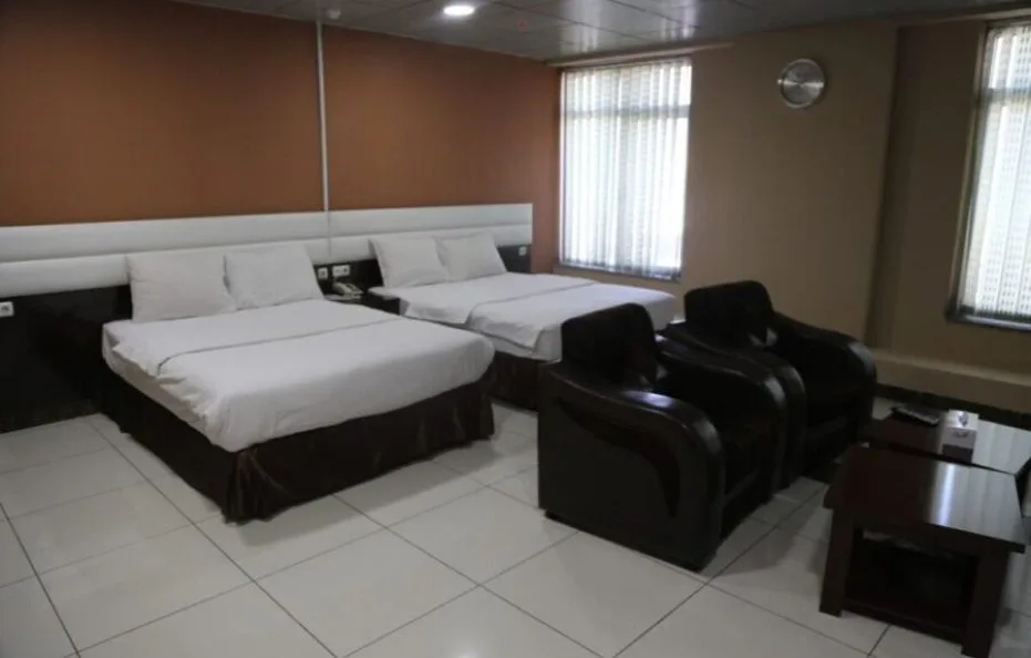 BURJ GHAZANFAR HOTEL