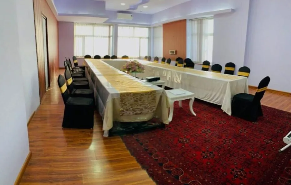 BURJ GHAZANFAR HOTEL