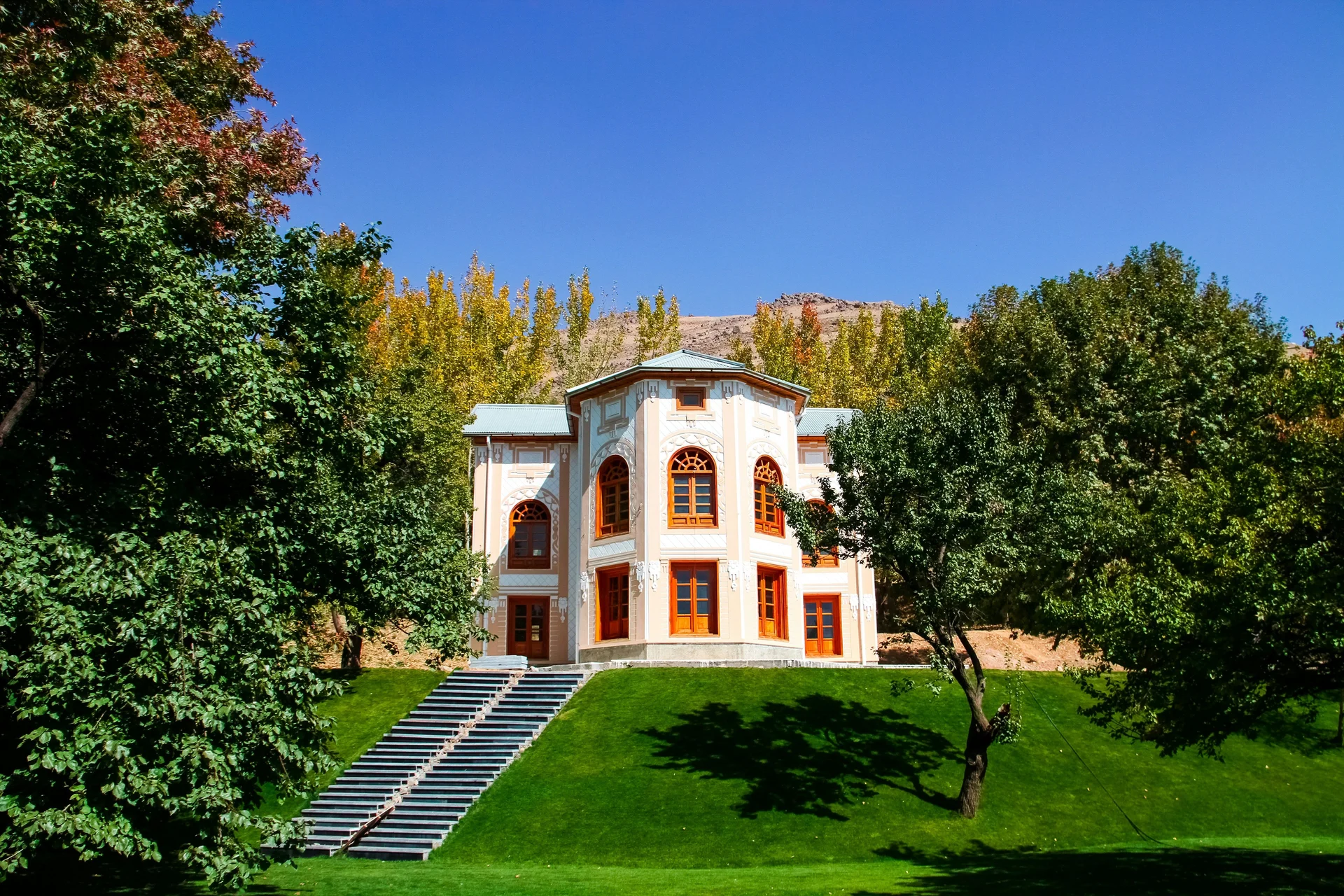The 22 Glimpses of Kabul Tours